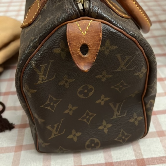 Authentic Louis Vuitton speedy 25 - Picture 4 of 16